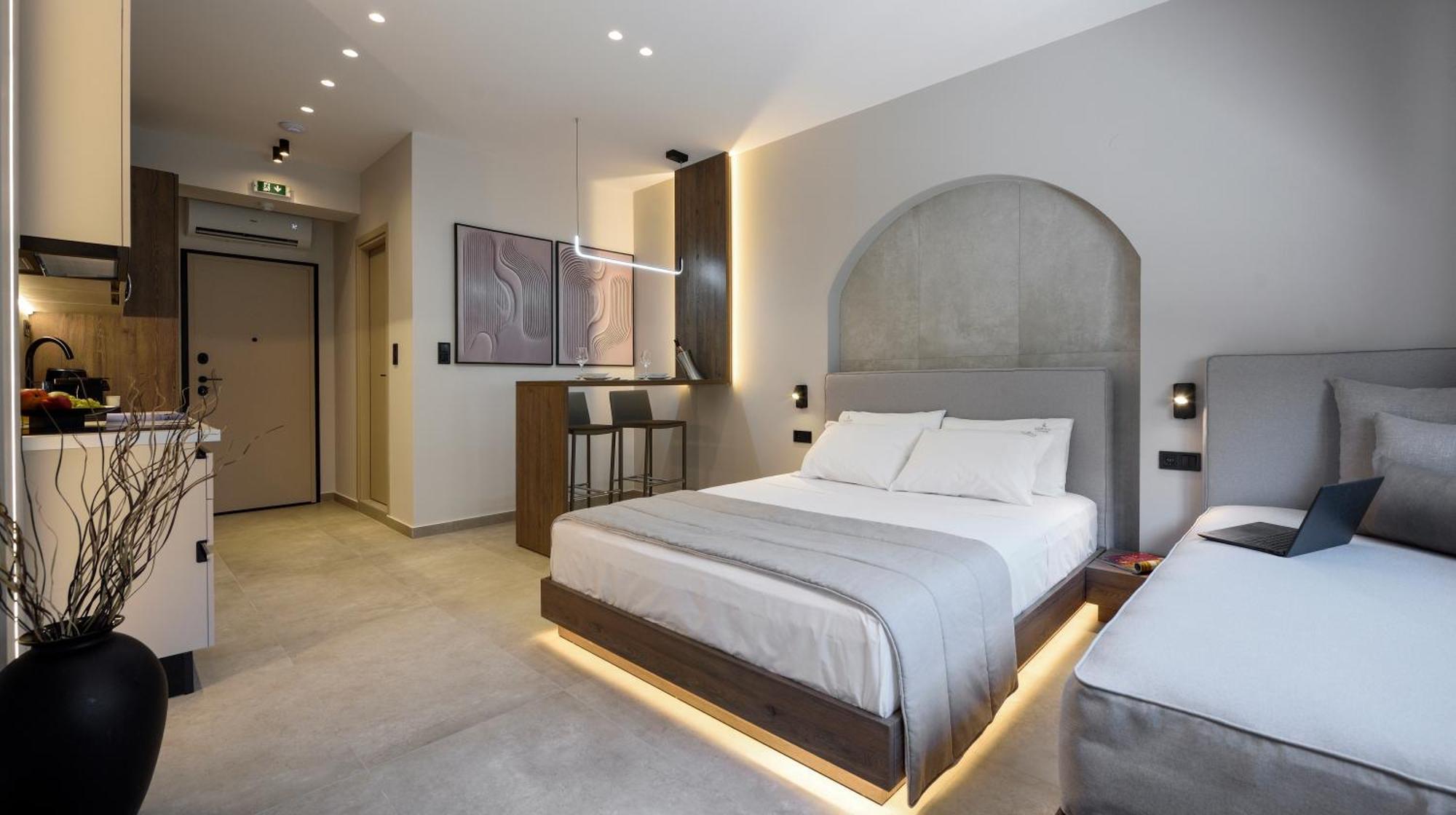 Loena Luxury Suites Thessaloniki Exterior photo